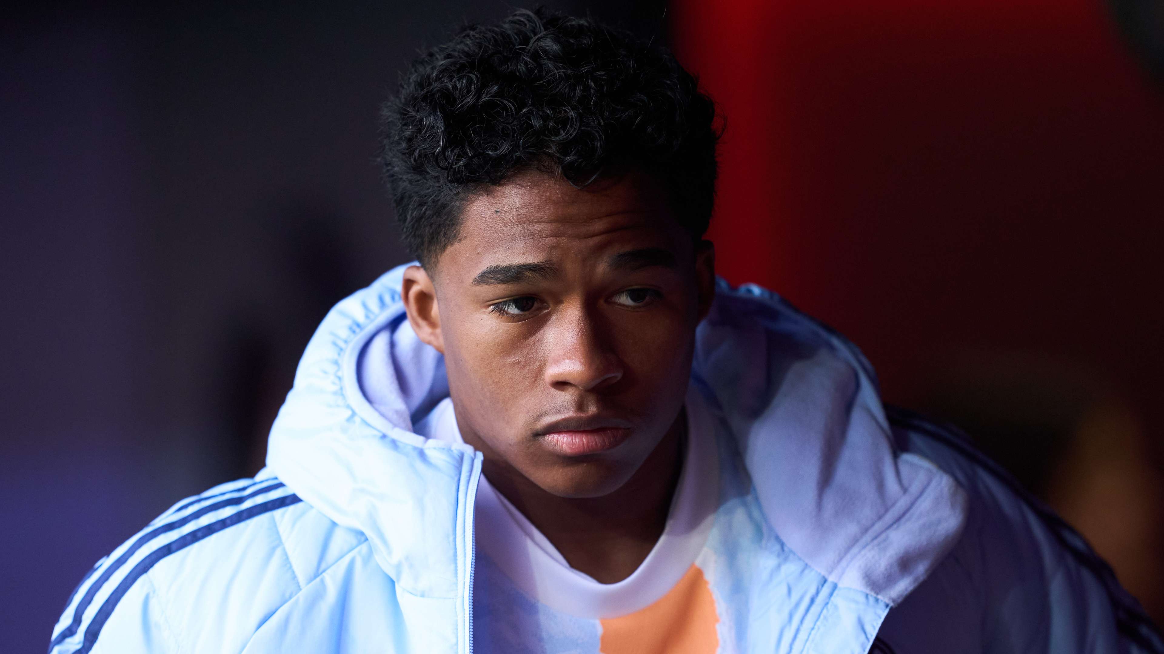 计显得尤为 计显得尤为